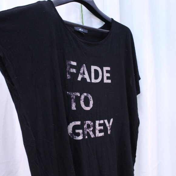 Ellos Black Tee with Silver Text - Picture 2 of 9